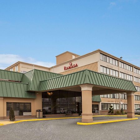 Ramada By Wyndham Rochelle Park Near Paramus Екстериор снимка